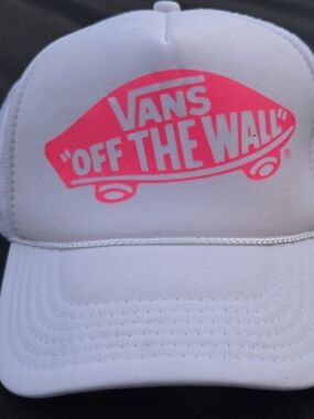 Vans White Trucker Hat with Pink 'Off The Wall' Logo